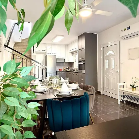 Vila Elegant Moonstone Ii