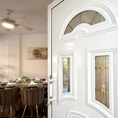 Elegant Moonstone Ii * Meneou