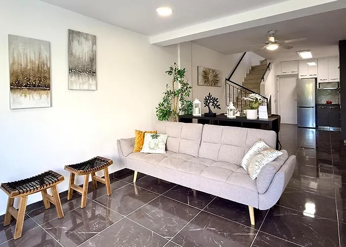 Elegant Moonstone Ii * Meneou