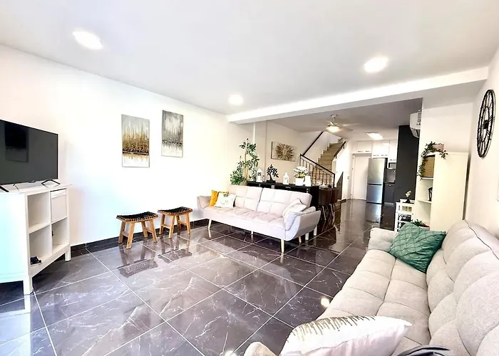 Elegant Moonstone Ii *