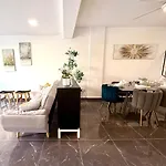 Elegant Moonstone Ii Villa Meneou