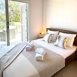 Elegant Moonstone Ii Villa Meneou