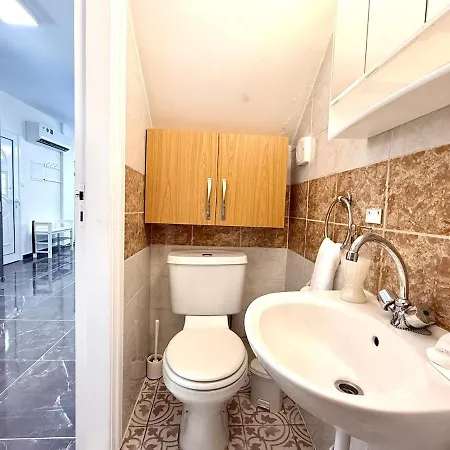 Villa Elegant Moonstone Ii