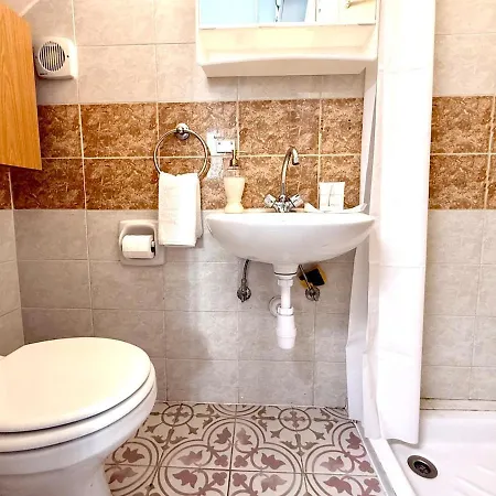 Villa Elegant Moonstone Ii *